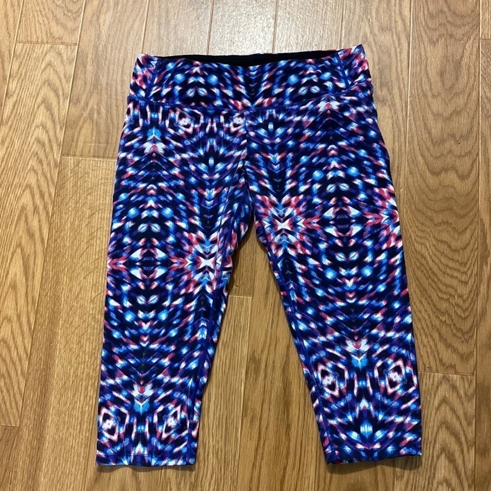 Tuff Athletics Women’s Pink Blue White  Busy Capri Leggings (Size Small)